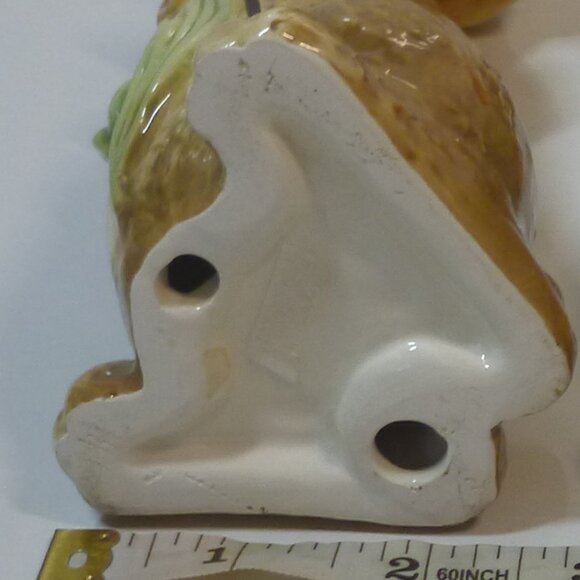 Ceramic Figurines - Boy. and Girl Rabbit Gardeners - Picture 8 of 11